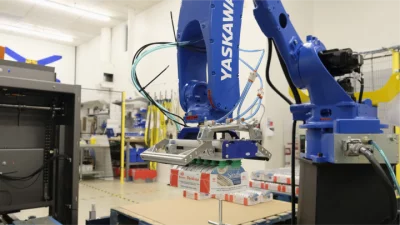 IMO Foods and Enginuity yaskawa robot kersen